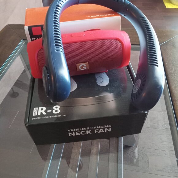 “Fresh Air. Fresh Tunes. Fresh Energy.” Portable Fan + Portable speaker - Picture 4 of 6